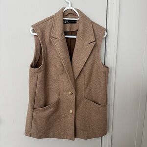 Zara women’s light brown vest top with gold buttons. Size Small.